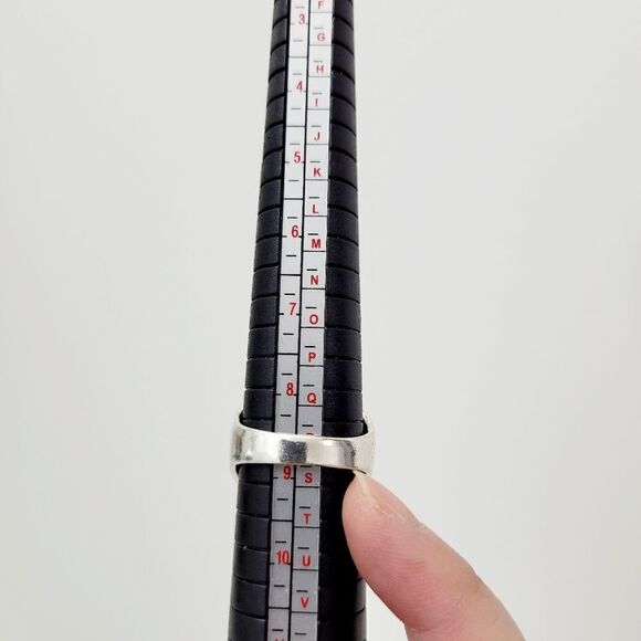 Brand New Silver & Black Crown Ring - Picture 8 of 8